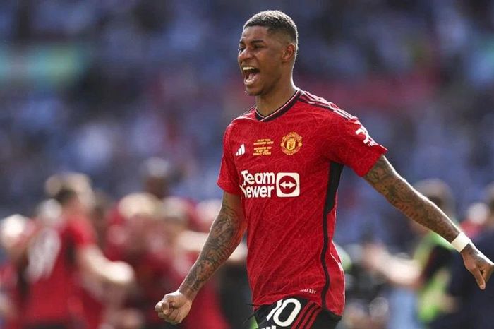 Barcelona chiêu mộ Rashford theo cách đặc biệt