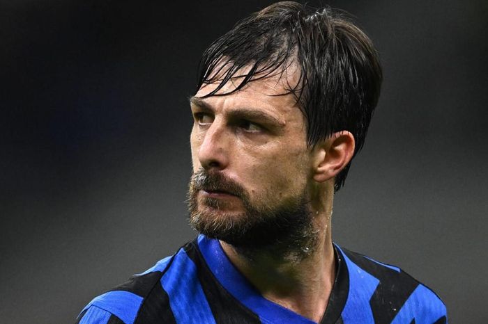 Inter Milan đấu PSG: Acerbi, phía sau khoảnh khắc một người hùng
