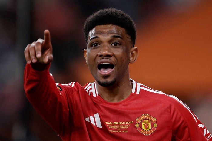 Giơ 'ngón tay thối' vào CĐV Malaysia, ngôi sao Man Utd nói không hối hận