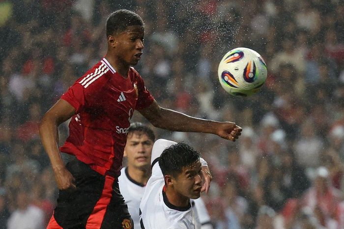Thắng đội hạng 153 thế giới, Man Utd giành cúp giao hữu