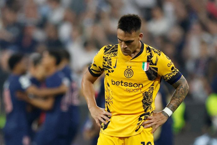 Inter Milan bị bóp nghẹt bởi thứ bóng đá siêu đẳng cấp