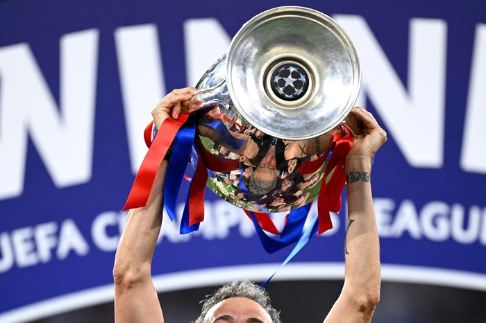 Luis Enrique: 'Kiến trúc sư' bị lãng quên và cuộc cách mạng ở Paris