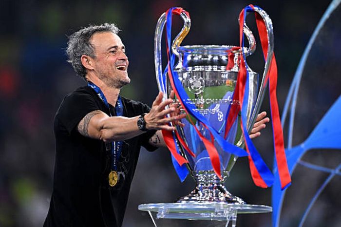 PSG bước lên đỉnh vinh quang Champions League