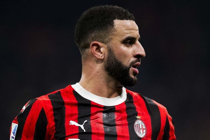 Walker muốn ở lại AC Milan