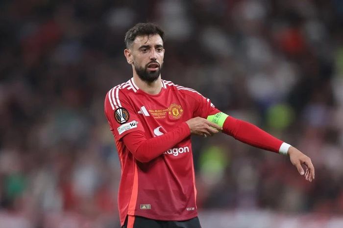 Thủ quân Man Utd từ chối đại gia Ả Rập Xê-út