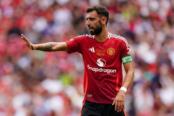 Bruno Fernandes quyết định từ chối Al-Hilal để ở lại Man Utd