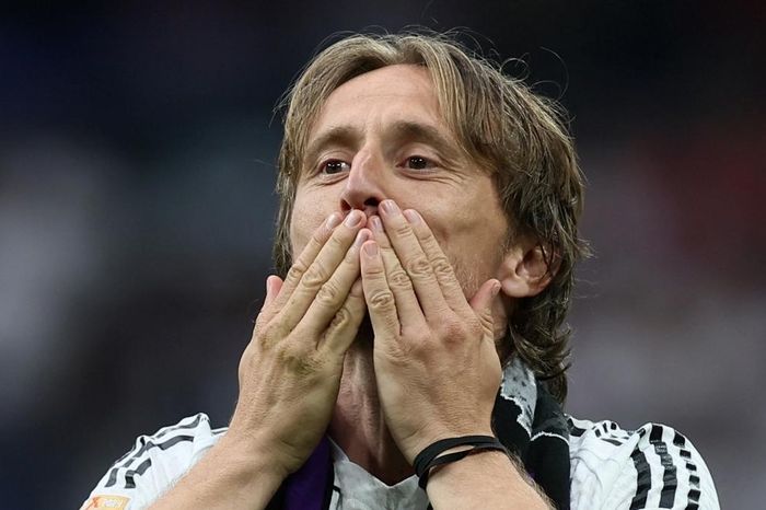 Chuyển nhượng 3/6: AC Milan nhắm Luka Modric, Chelsea sắp bán 14 cầu thủ