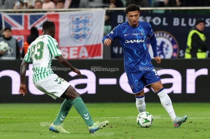 Chelsea trả 5 triệu bảng cho MU để từ chối ký hợp đồng với chân sút Sancho