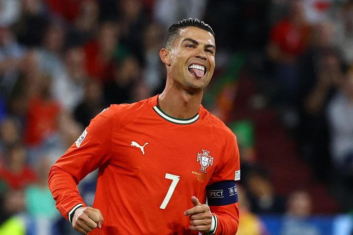 Ronaldo phá vỡ quy luật lão hóa