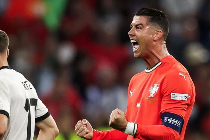 Ronaldo lập kỷ lục khi đưa Bồ Đào Nha vào chung kết