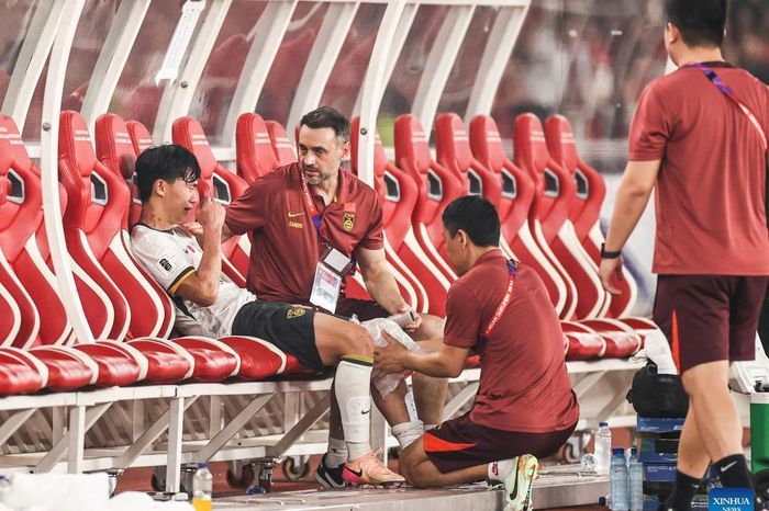 Chùm ảnh tuyển Trung Quốc tan vỡ giấc mơ World Cup 2026