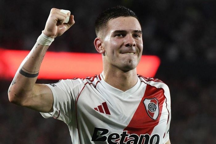 Real Madrid chiêu mộ thần đồng Argentina