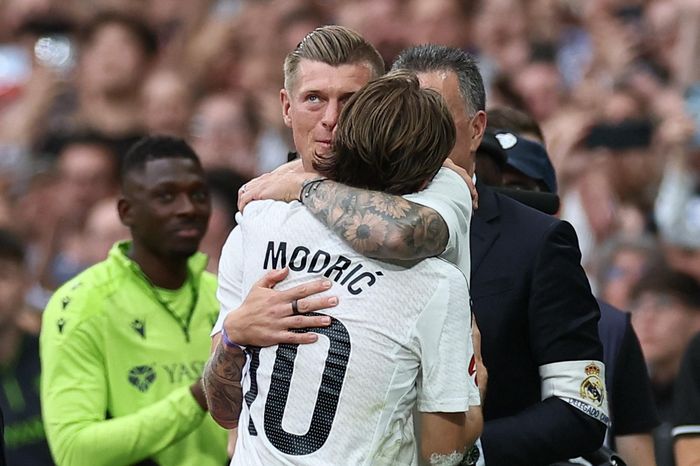 Toni Kroos tái xuất sân Bernabeu