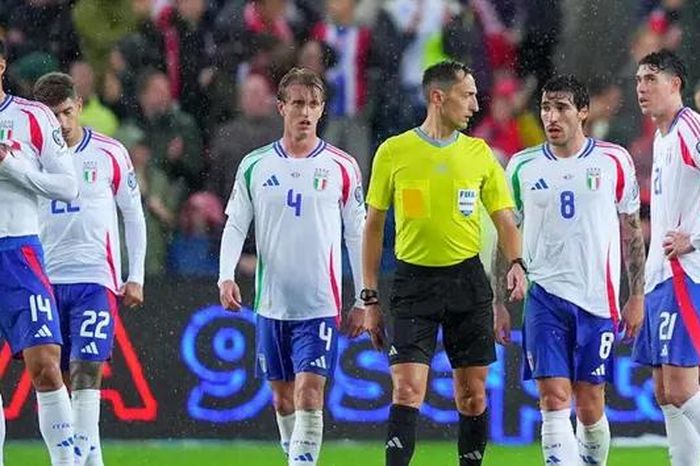 Italia thất bại ngay trận mở màn vòng loại World Cup 2026