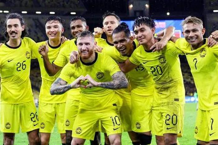 Sếp lớn bóng đá Malaysia: Chúng ta nhập tịch khiến đối thủ phải ghen tị