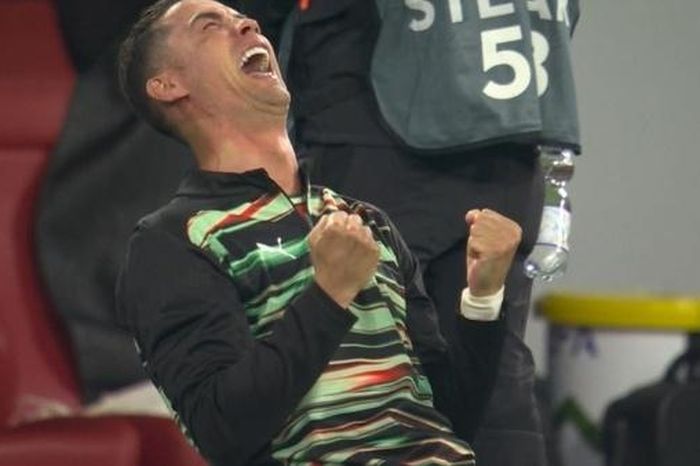 Ronaldo khóc ở loạt sút luân lưu