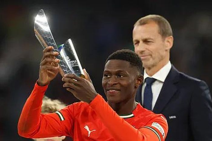 Cầu thủ xuất sắc nhất Nuno Mendes tự hào 'bắt chết' Lamine Yamal ở chung kết Nations League 2024/25