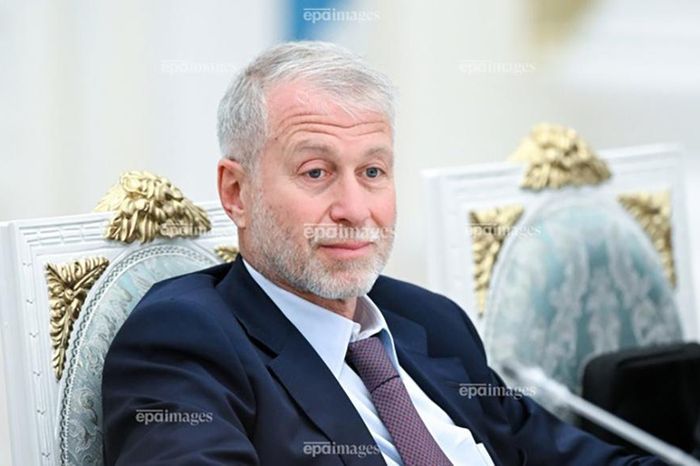 Roman Abramovich bất ngờ lên tiếng muốn trở lại Chelsea