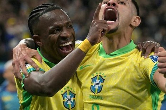 Brazil thắng chật vật Paraguay, lập kỷ lục dự đủ 23 VCK World Cup