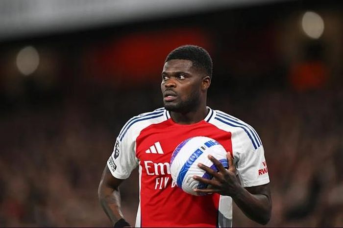 Partey lên tiếng về tương lai tại Arsenal giữa tin đồn chuyển nhượng