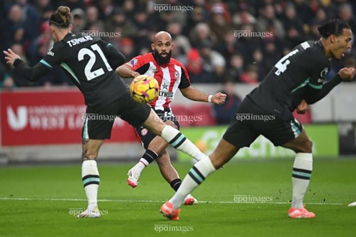 Mbeumo phản ứng ngay lập tức khi Tottenham đánh bại MU