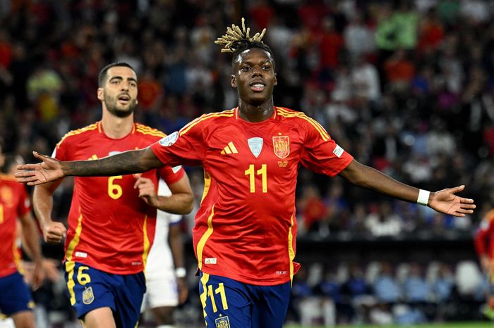 Barcelona khởi động lại thương vụ Nico Williams
