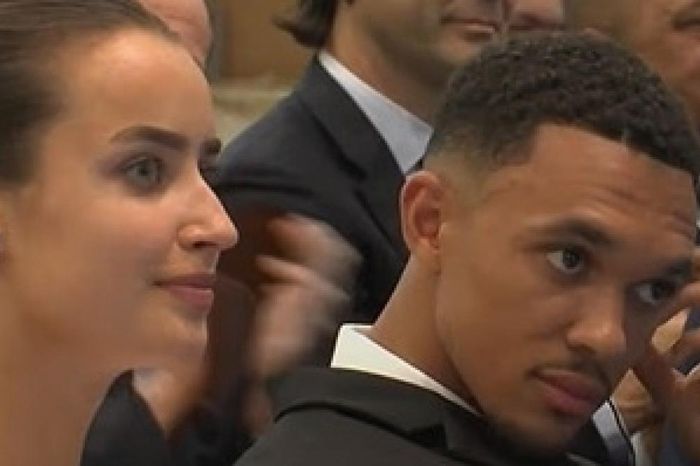 Bạn gái rạng rỡ trong ngày Trent Alexander-Arnold ra mắt Real Madrid