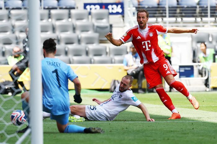 Kane 'mất tích' dù Bayern đại thắng 10-0