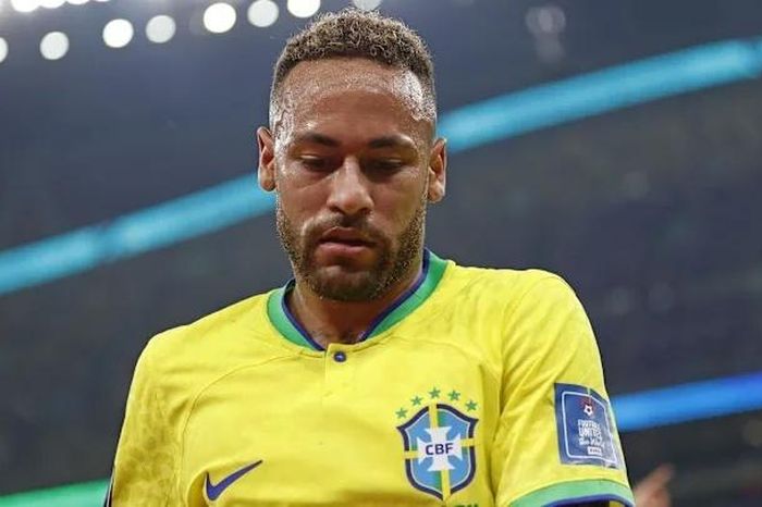 Cha Neymar hé lộ bến đỗ mới