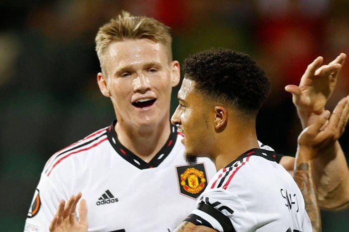 Sancho có thể làm đồng đội McTominay