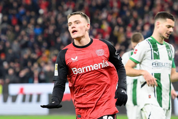 Bayern bị chỉ trích vì mua hụt Florian Wirtz