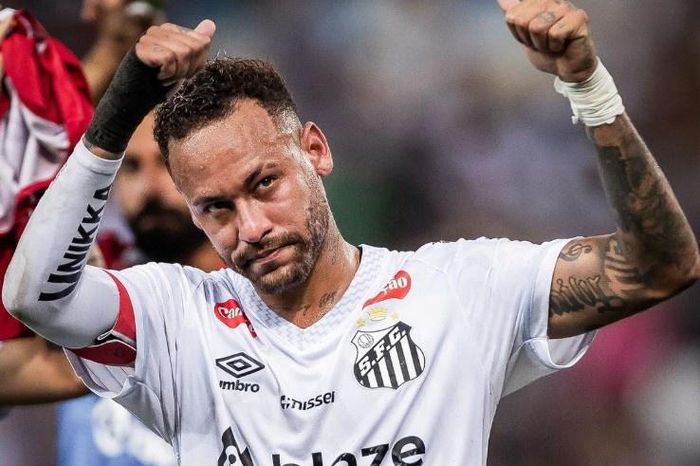 Tiết lộ bất ngờ của Neymar