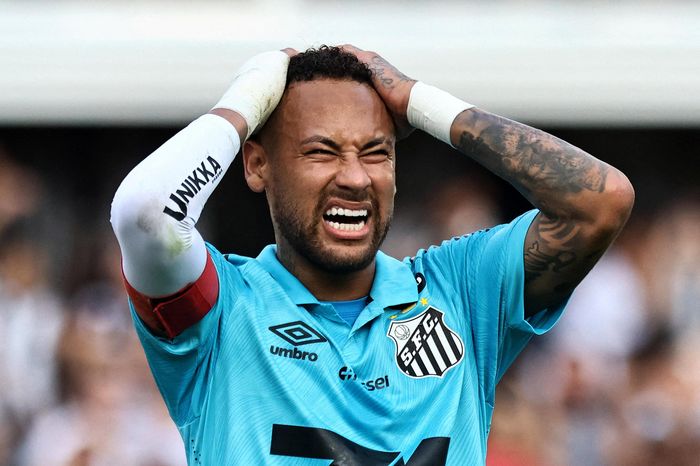 Khả năng Neymar tái hợp Messi