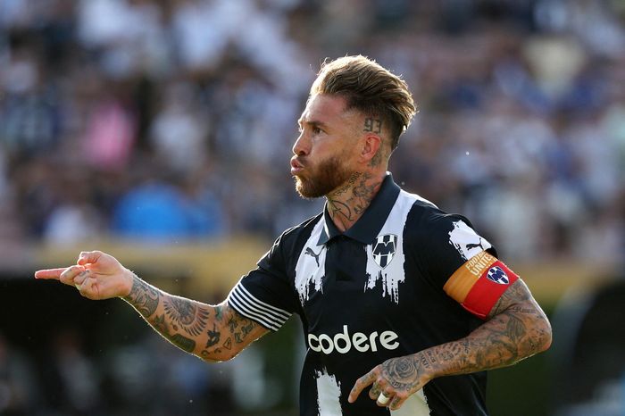 Ramos gây ngỡ ngàng ở tuổi 39