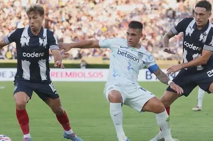 Inter Milan bất ngờ để đại diện Mexico cầm hòa