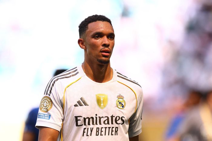 Alexander-Arnold bị chỉ trích