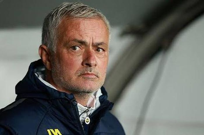 Mourinho khiến bóng đá Thổ Nhĩ Kỳ chấn động, nhiều lãnh đạo từ chức
