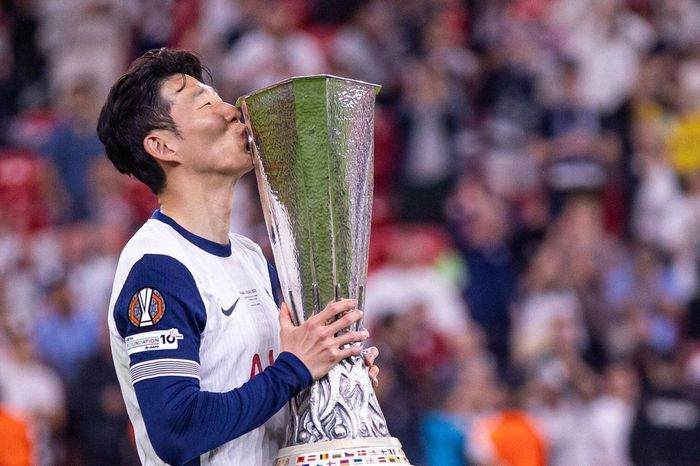 Al Nassr kéo Son Heung Min về đá cặp Ronaldo