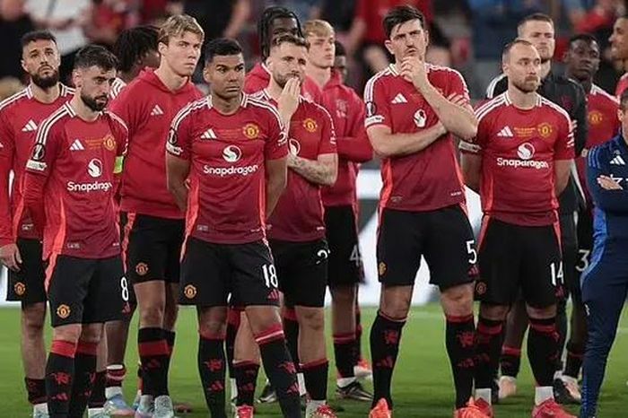 Manchester United tăng giá vé