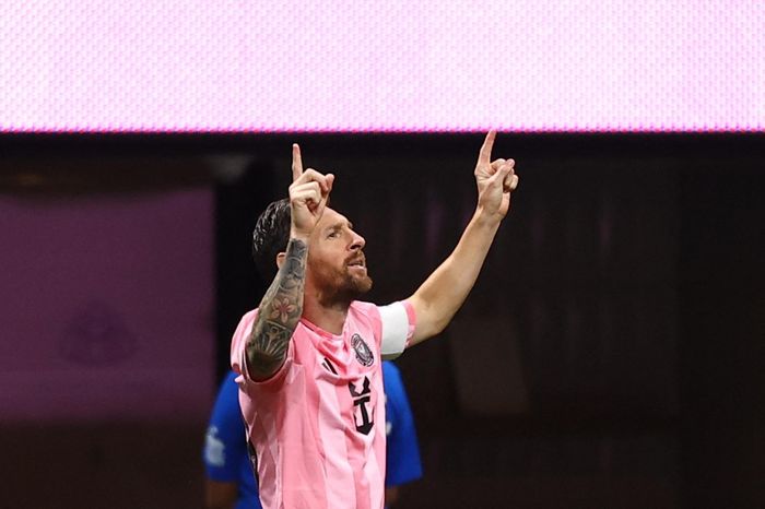 Messi và lời nhắc nhẹ khiến thế giới bóng đá rung chuyển