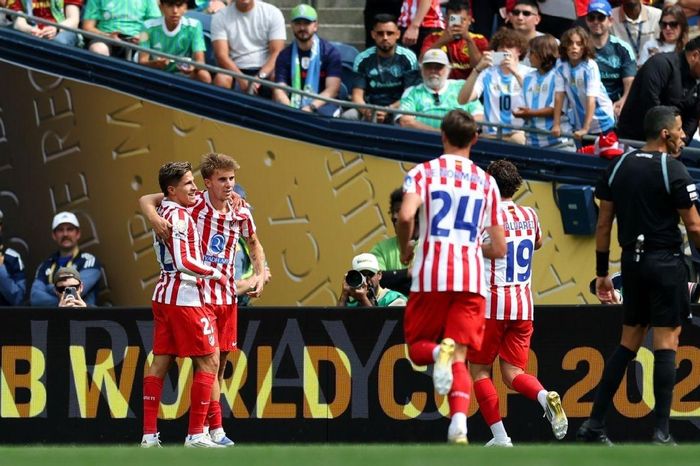 Atletico Madrid áp đảo đại diện bóng đá Mỹ