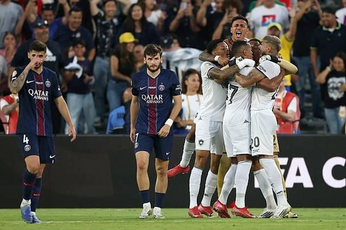 PSG thua sốc Botafogo, mất ngôi đầu bảng tại FIFA Club World Cup 2025