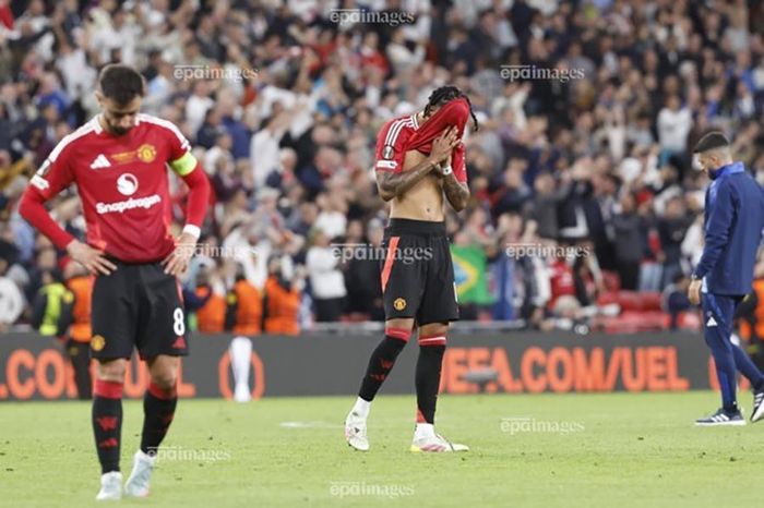 Siêu máy tính dự đoán bảng xếp hạng Premier League 2025 -2026: Thảm họa của MU