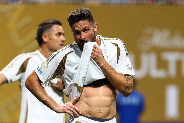 Đội đầu tiên bị loại khỏi FIFA Club World Cup