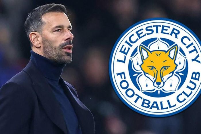 Leicester sắp sa thải Van Nistelrooy