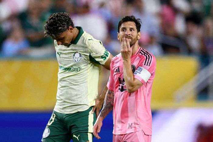 Messi giận dữ dù Inter Miami đi tiếp
