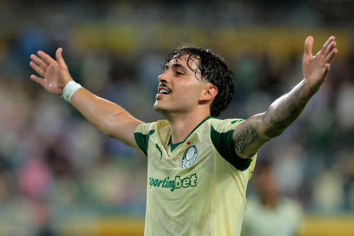 Bóng đá Brazil không 'chết'