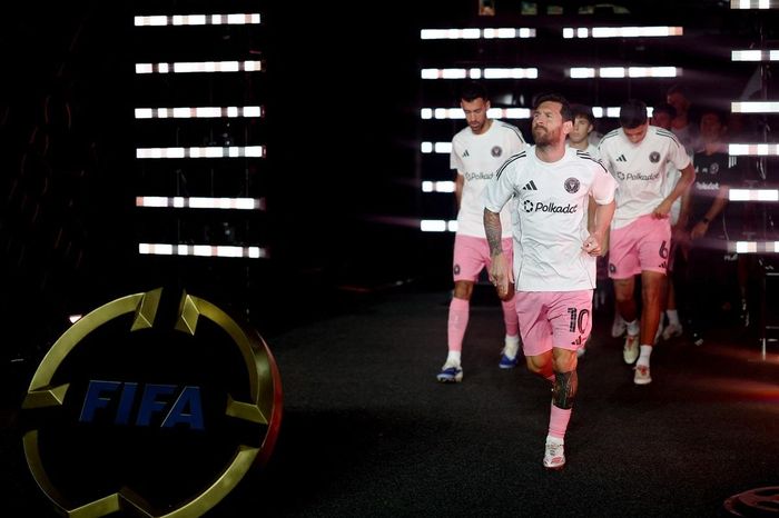 Đội bóng của Messi chạm trán nhà ĐKVĐ cúp C1 châu Âu tại vòng 1/8