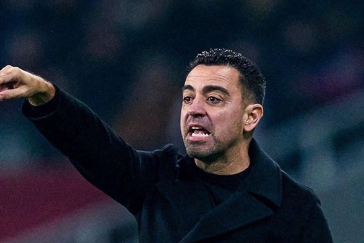 Xavi 'quay xe', quyết định ở lại Barca