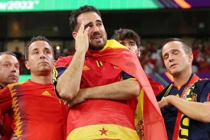 Nóng: Tây Ban Nha có nguy cơ bị loại khỏi Euro 2024, Real và Barca bị cấm dự Champions League